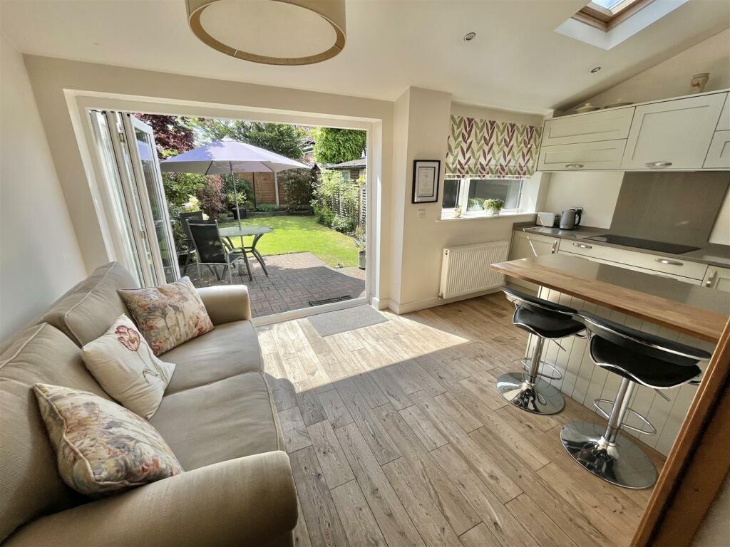 Open Plan Living Kitchen Aspect 3.jpg
