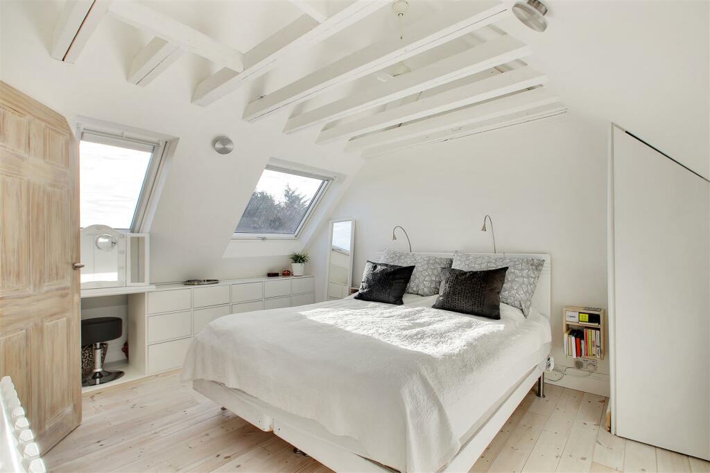 Main Bedroom.jpg