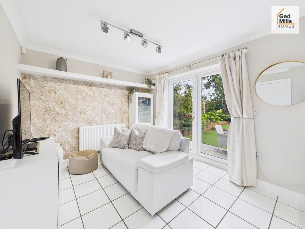 CAM04261G0-PR0116...