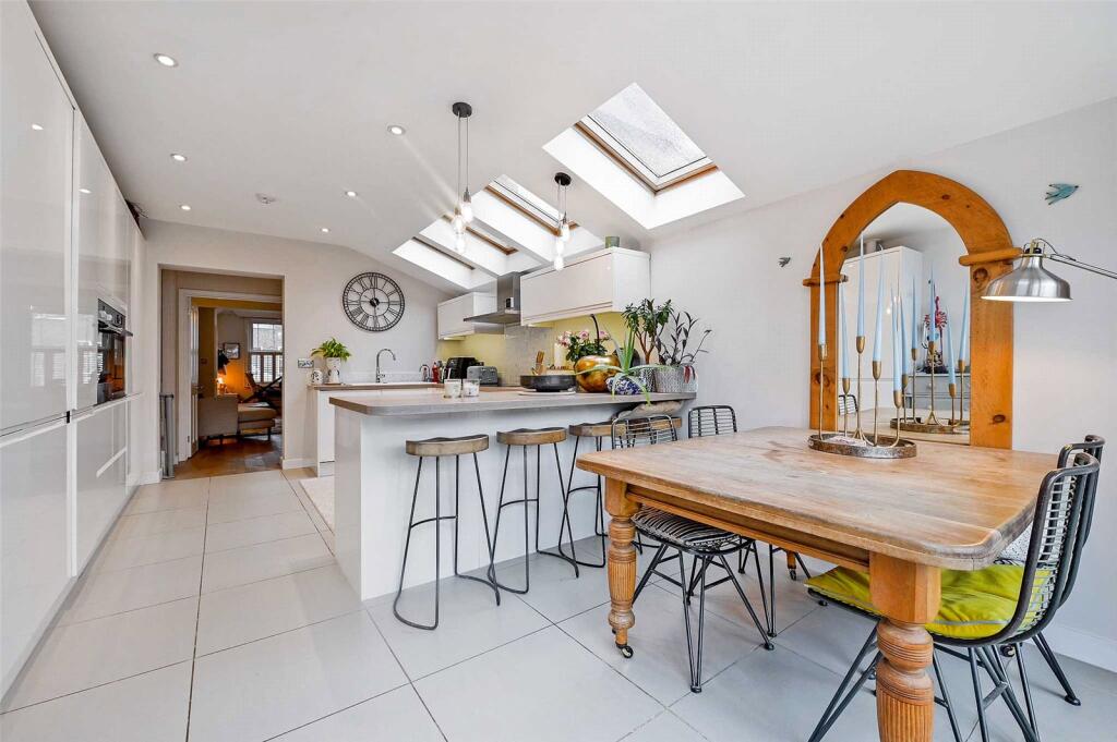 Kitchen/Breakfast
