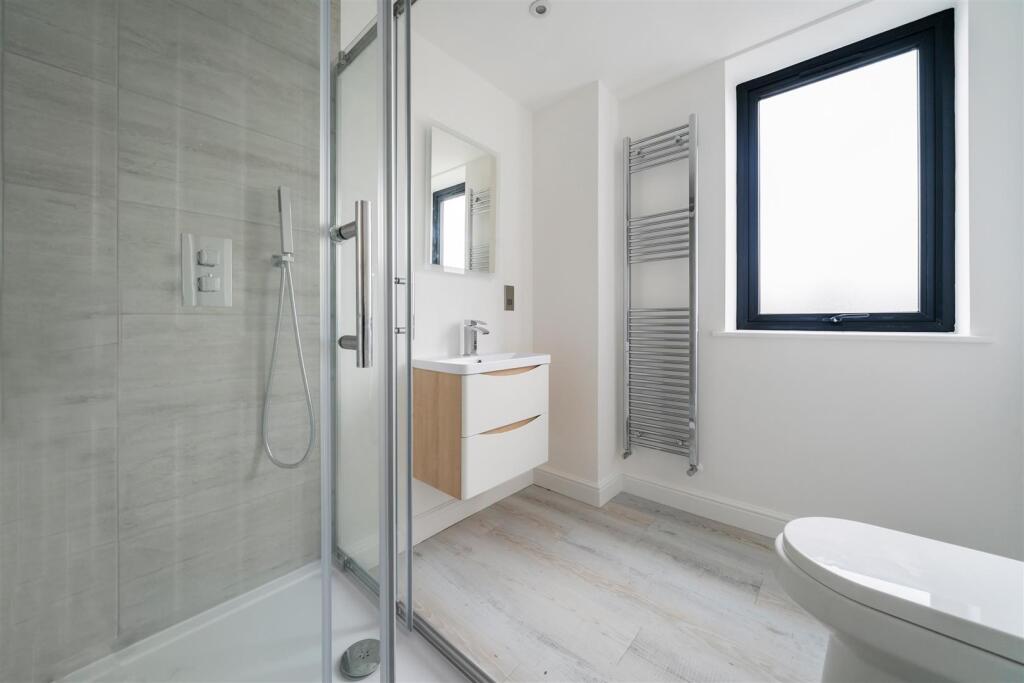 Eloise House Flat 14 PH6.jpg