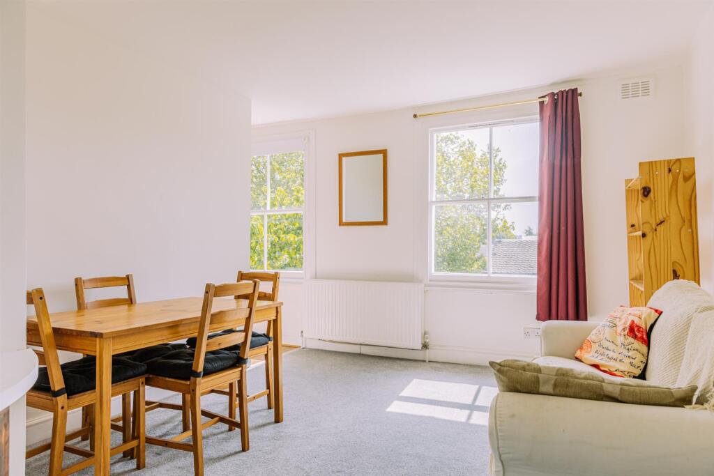 1920px_MB_moray road_davies davies_06.jpg