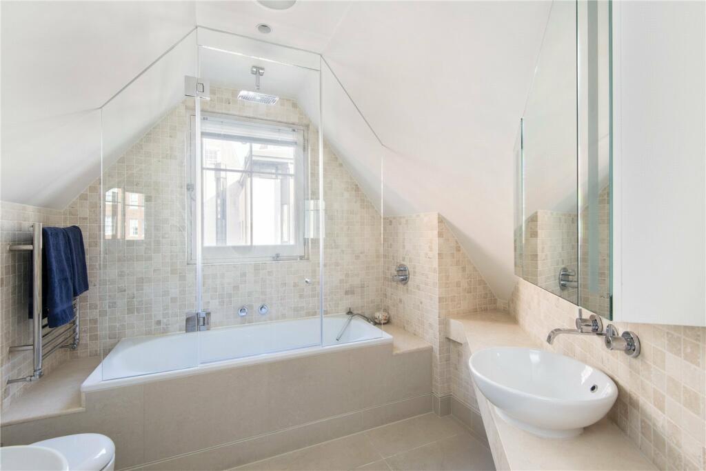Bedroom 3 Ensuite