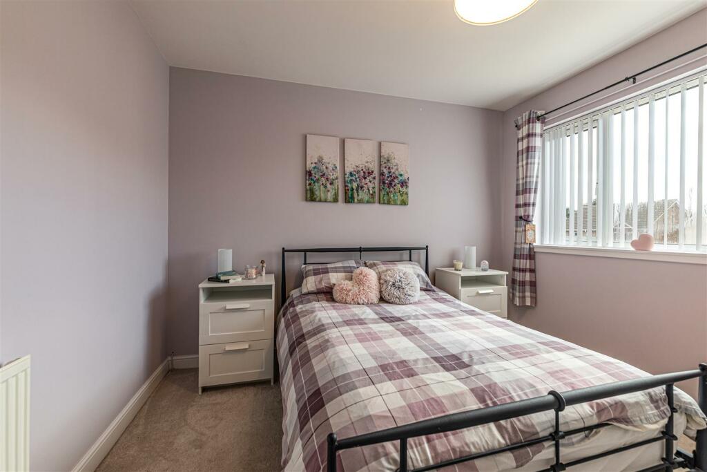 8 Tweedbank Avenue Tweedbank 43.JPG