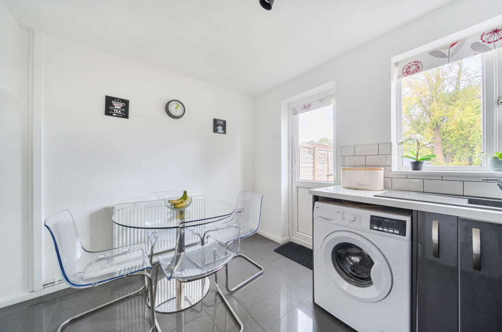 1344935368b050fa294d9