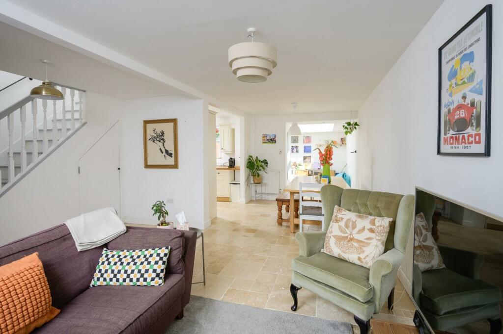 3 Spring Lane BA1 6NY-16.jpg