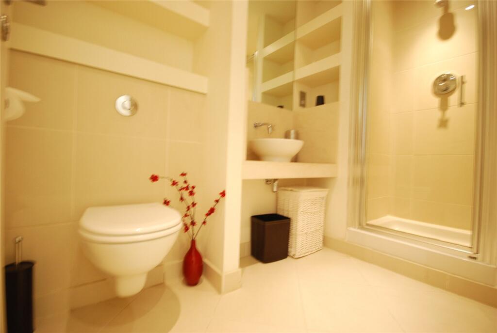 En Suite Bathroom