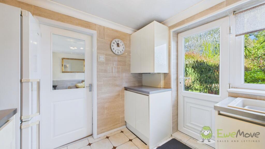 CAM02351G0-PR0081-STILL016