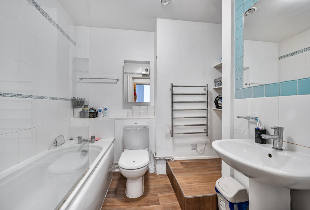 1313864-6-6866d82...