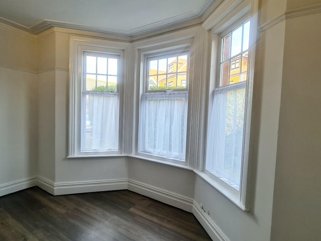 Feature Bay Window