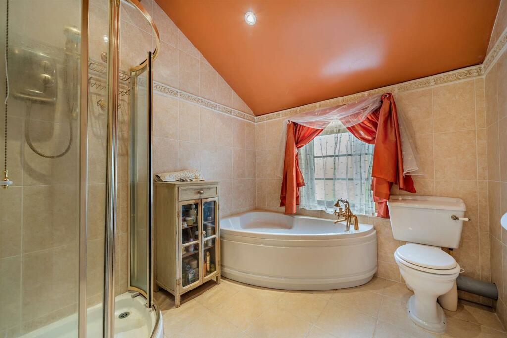 8558170-interior46-800.jpg