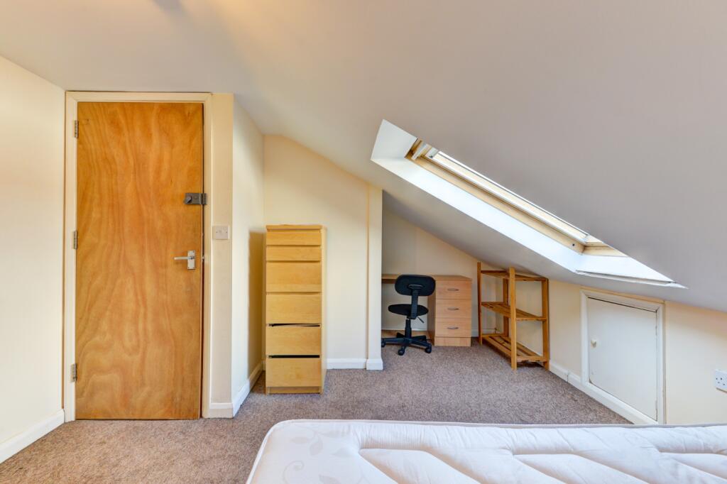 BED 7 (2)