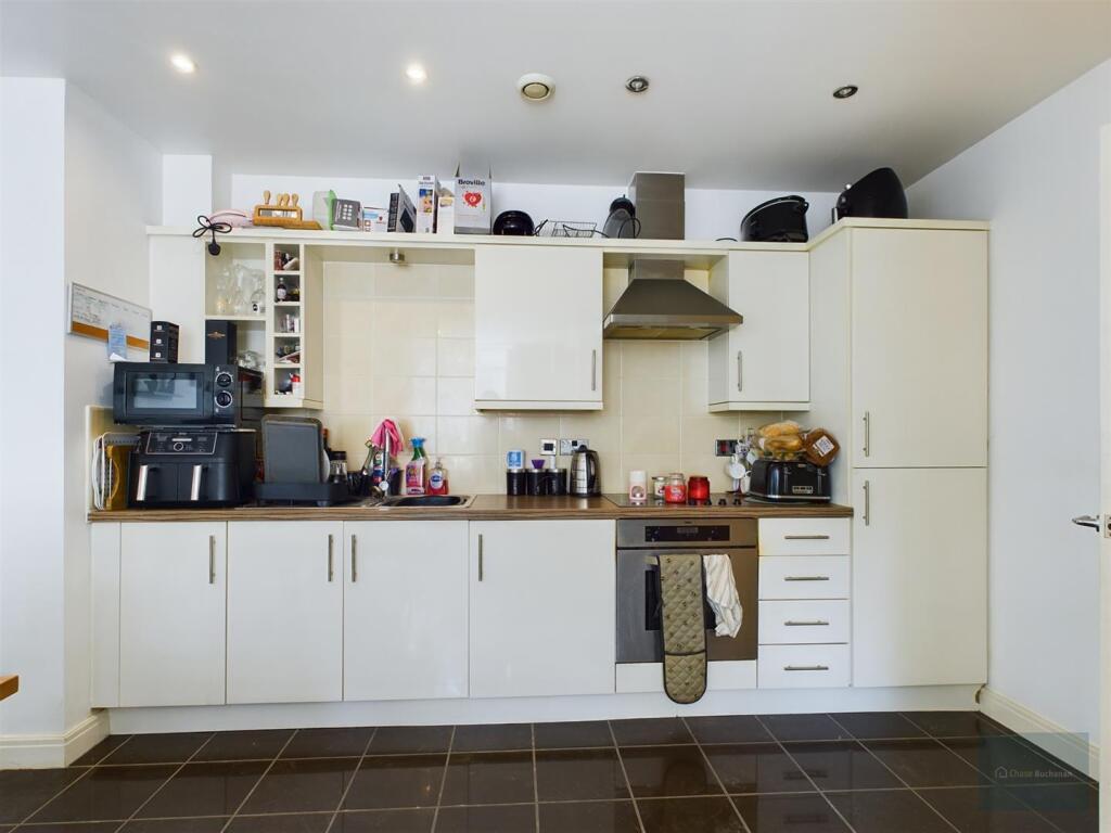 CAM03907G0-PR0047-ST