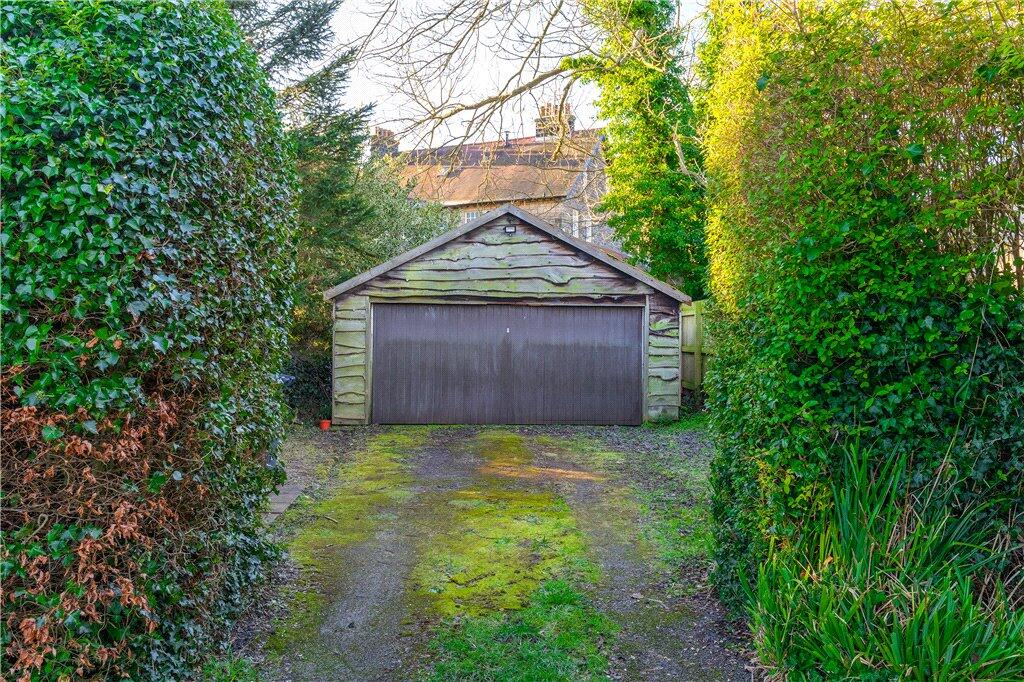 Garaging