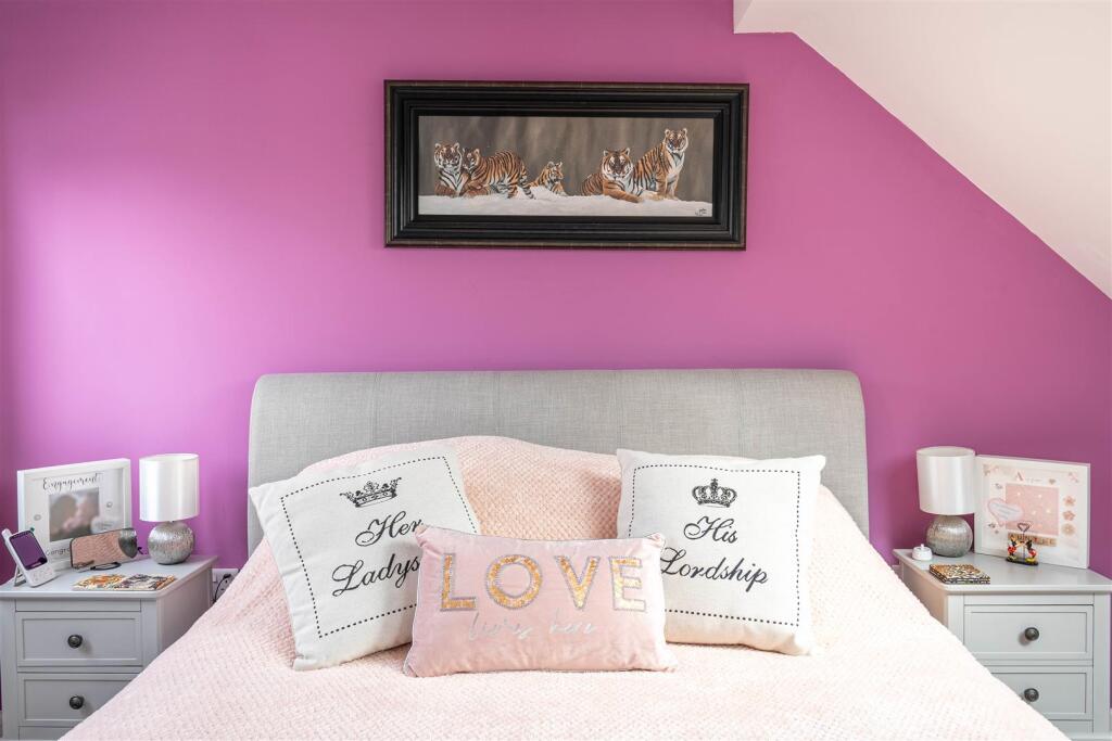 Pomeroy Road 140-41.jpg