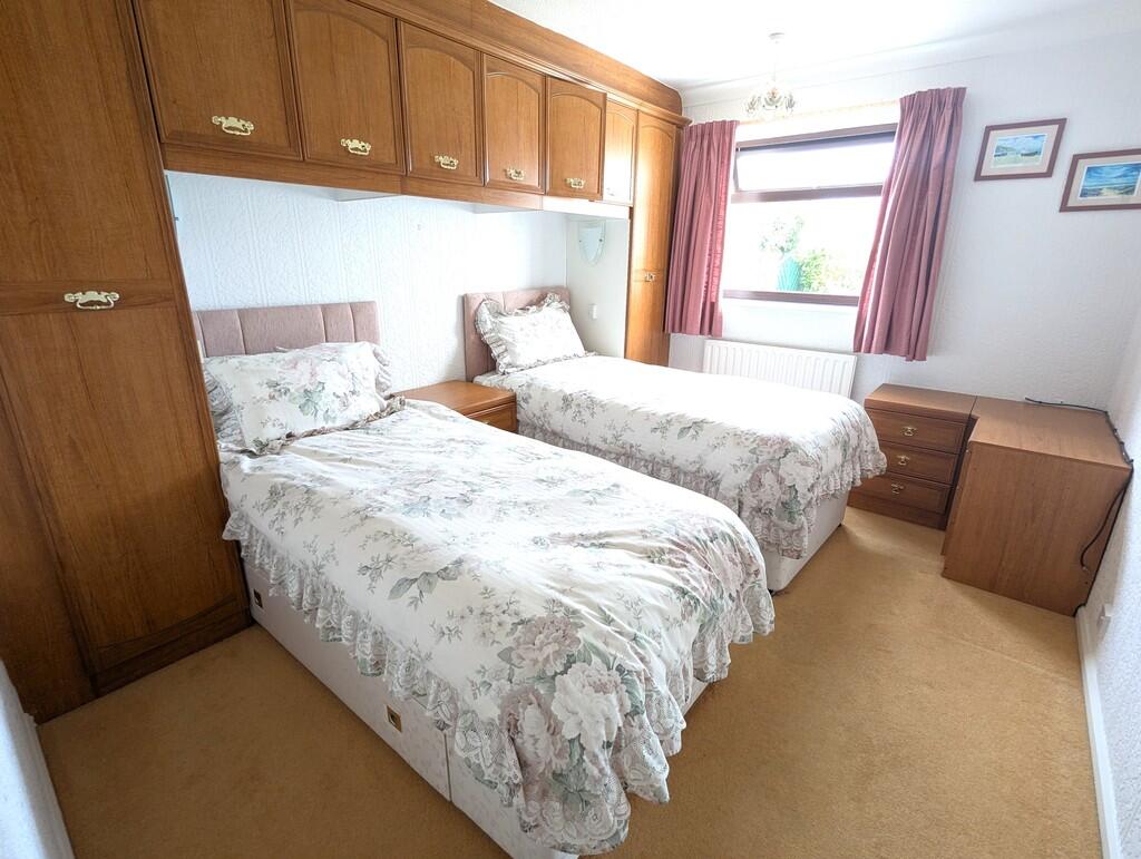 bedroom 2 -1