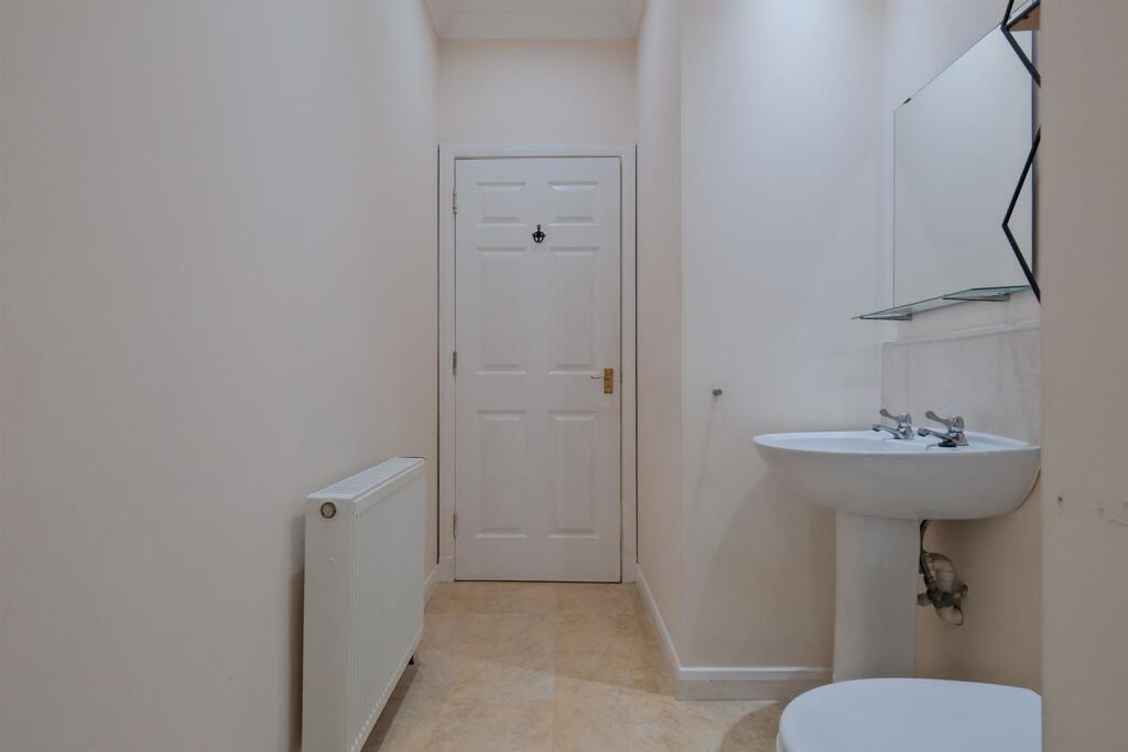 015-185 Main Street Wishaw, ML2 7NE.jpg