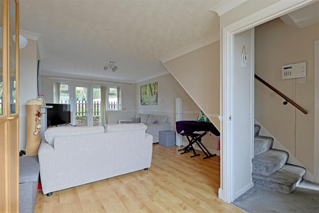 Reception Room-4.jpg