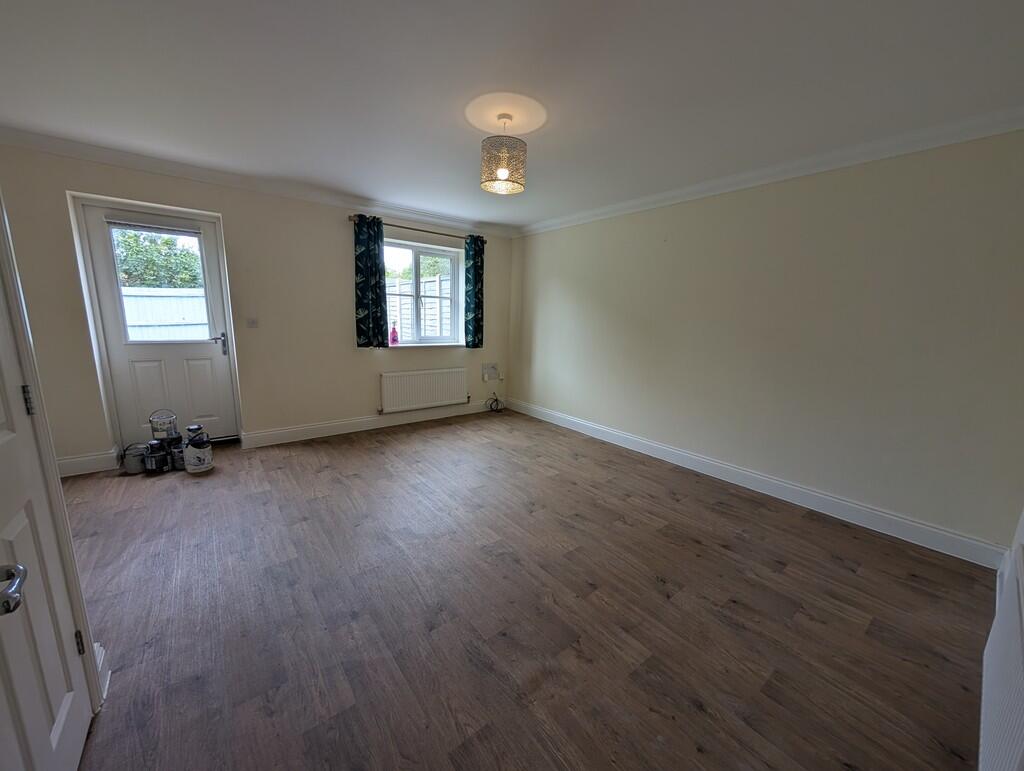 PXL_20250804_0945...