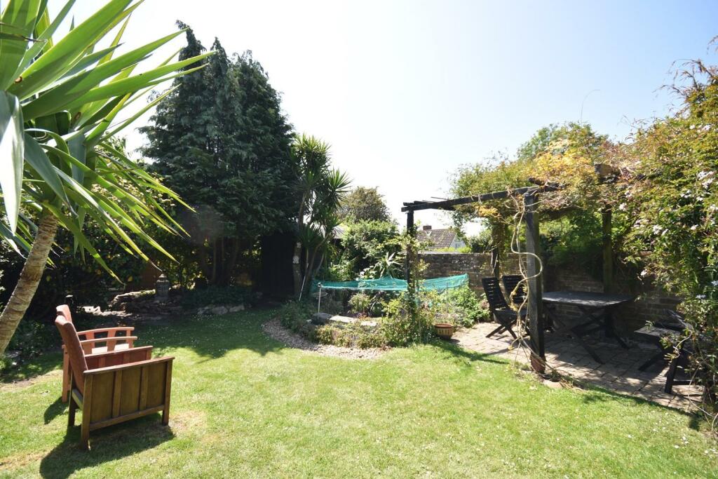 Garden fishpond &amp; pergola.JPG