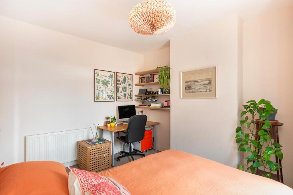 0R6RFS - Bedroom D.jpg