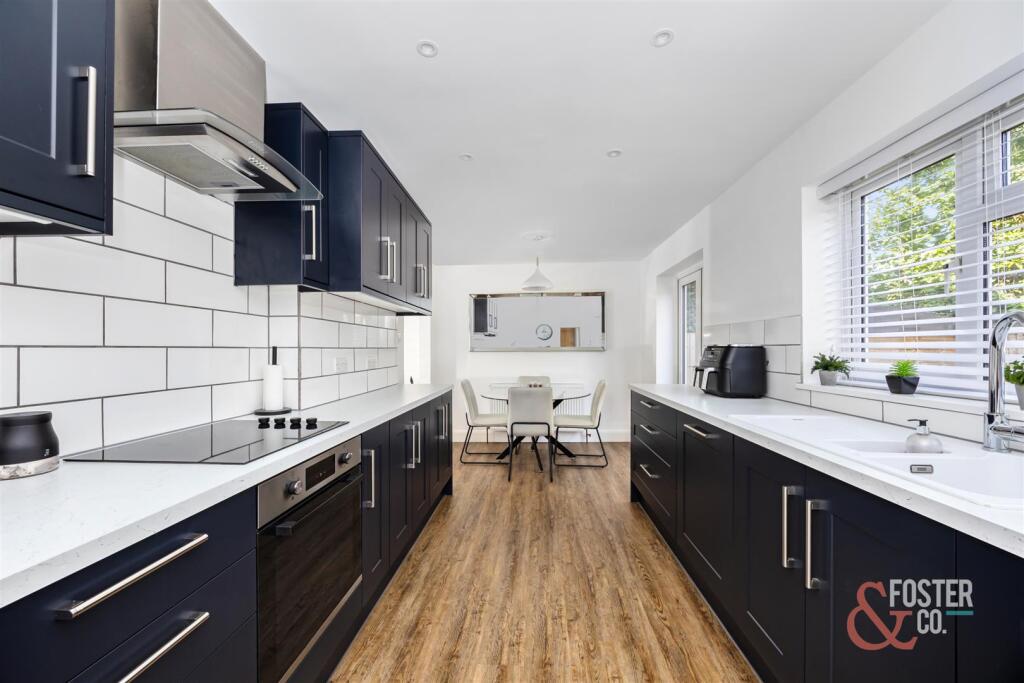 High Street, The Hollies-012.jpg