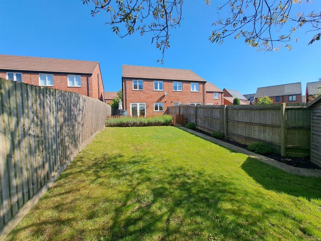 Walmer Close, Northampton