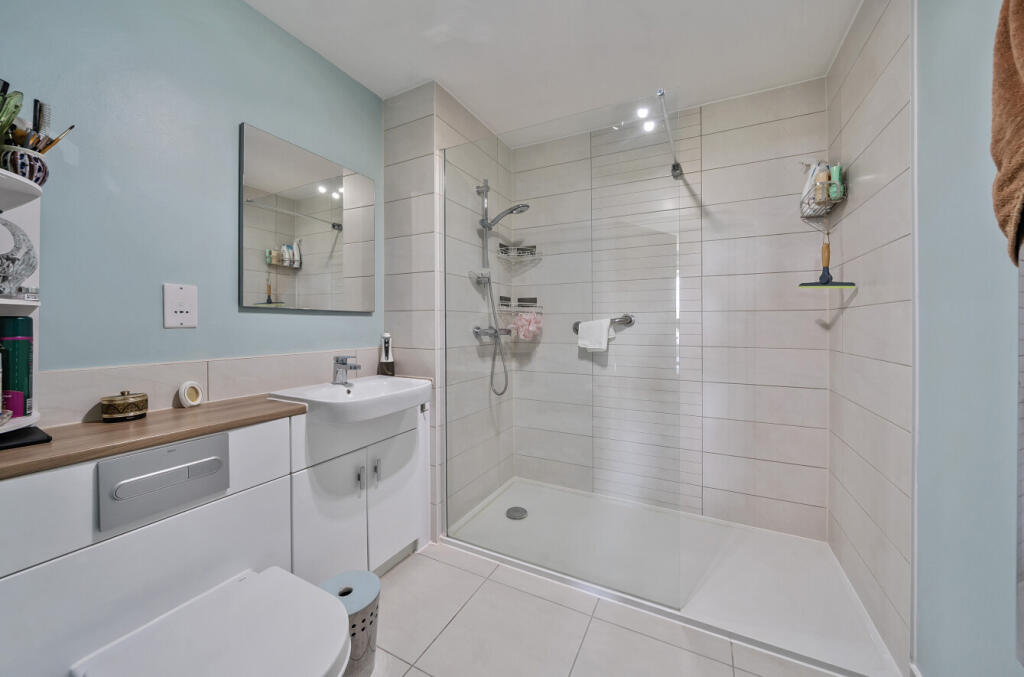 1297551-6-6838624...