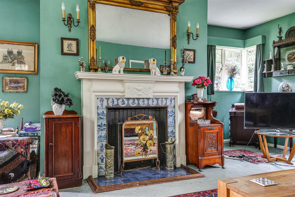 Fireplace.jpg