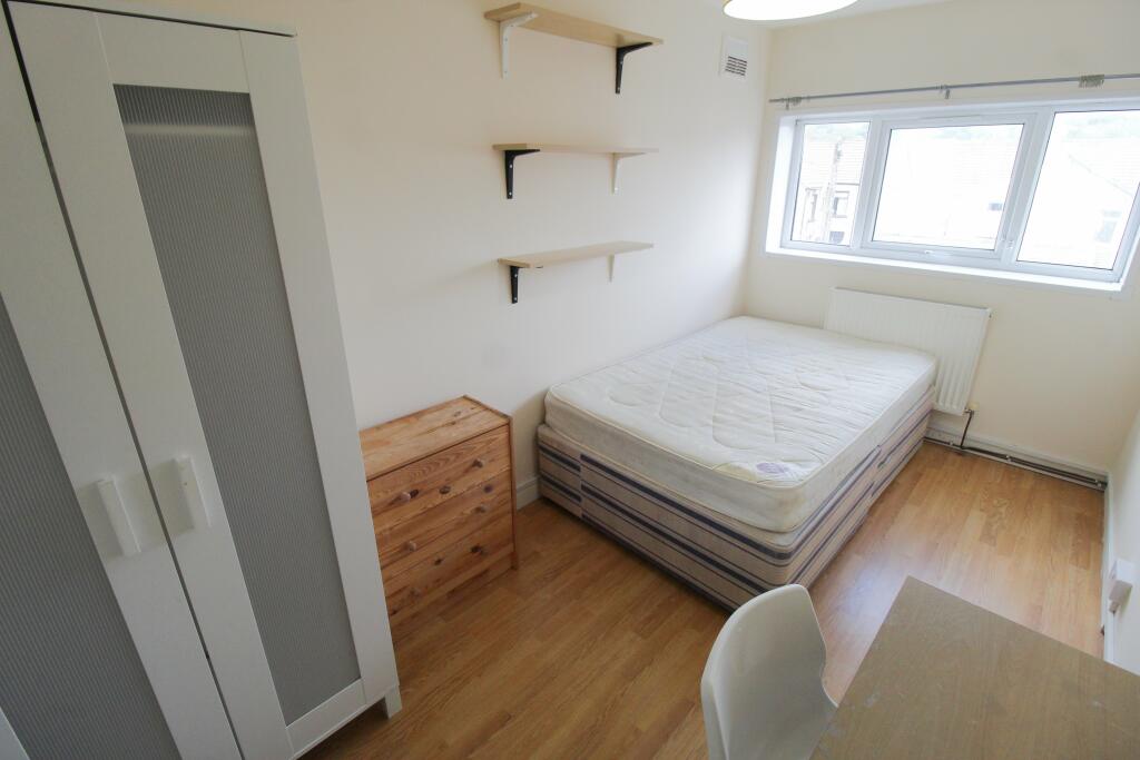 Bedroom5