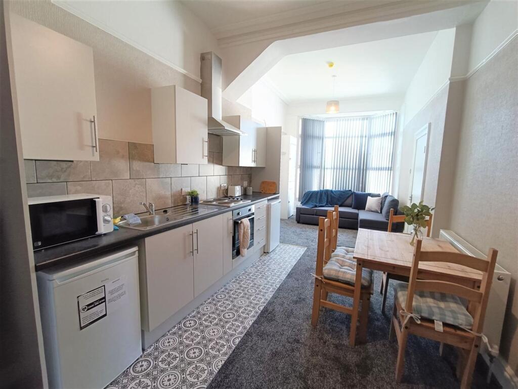 Full Living Area.jpg