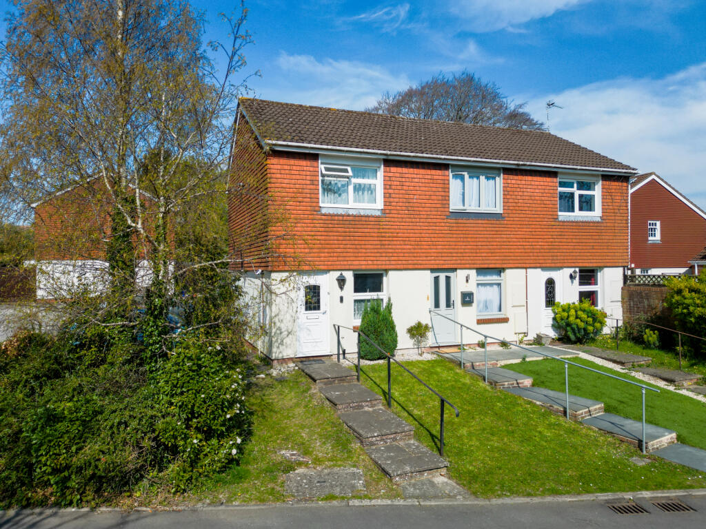 Osmington Place, Tring, HP23