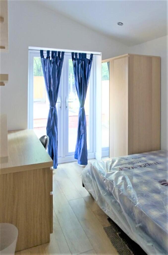 265 Hubert rd7.jpg