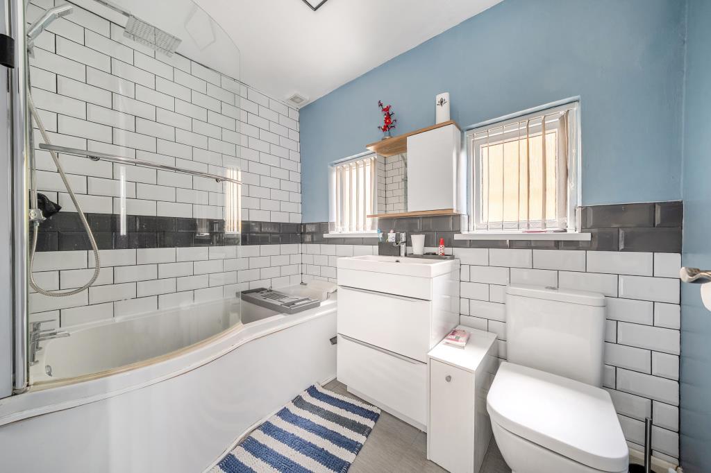 Family bathroom
