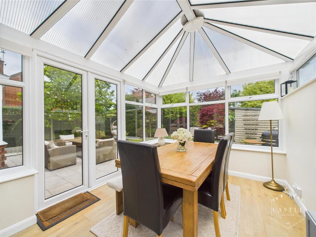 SUN ROOM