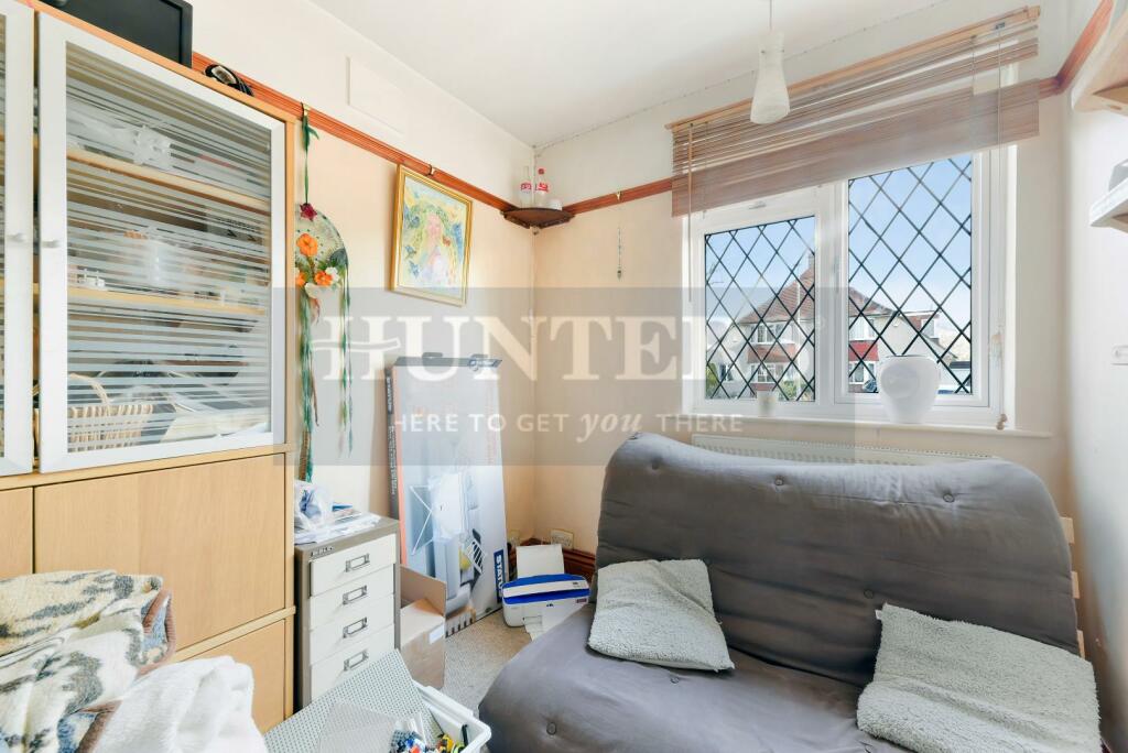 KNIGHWOOD CRESCENT, 23-19.JPG