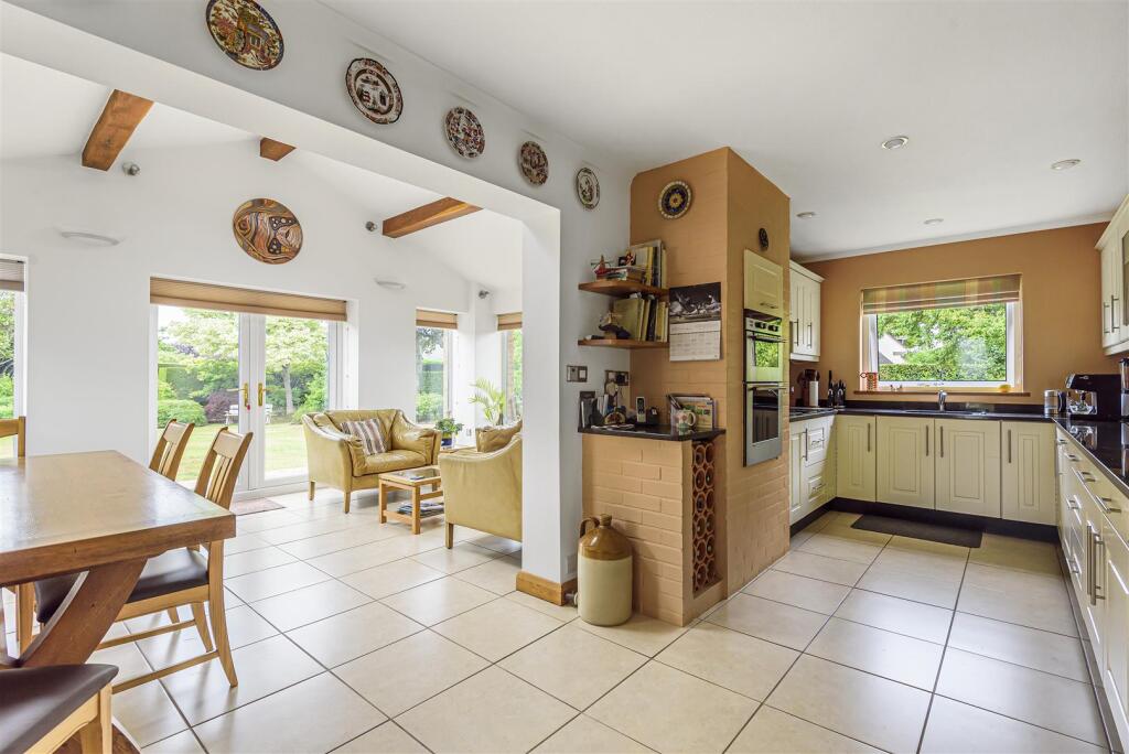 Fitted Kitchen