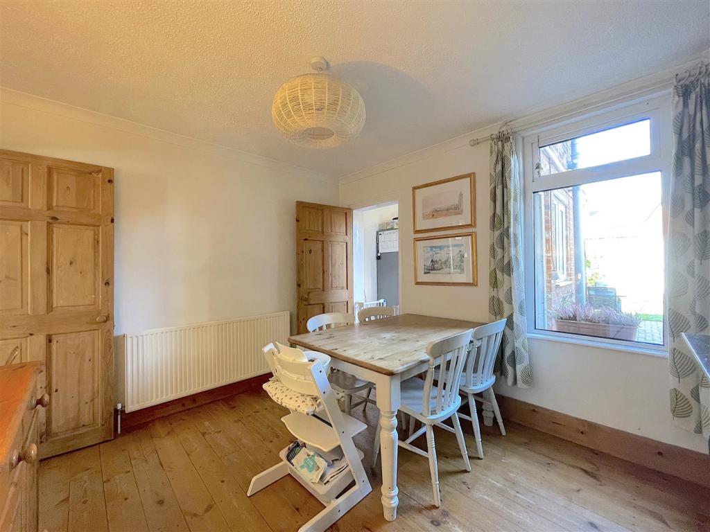 Dining Room (2).jpeg