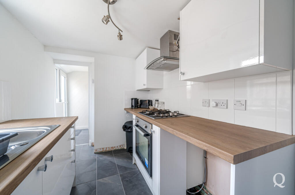 15d2b18e-70a2-4f2...