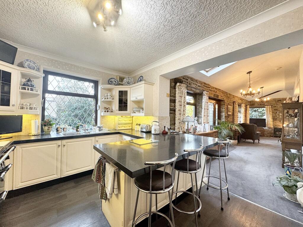 Thro' Breakfast kitchen &amp; sitting room