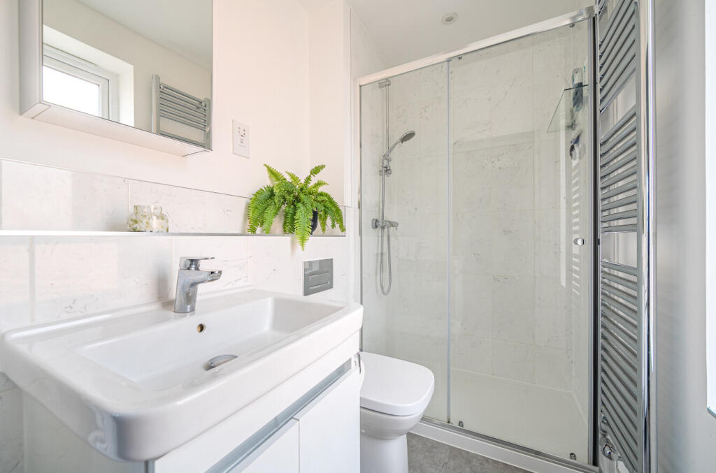 1361236-30-68ff81...