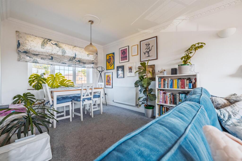 8 Ashtree Farm Court-28.jpg