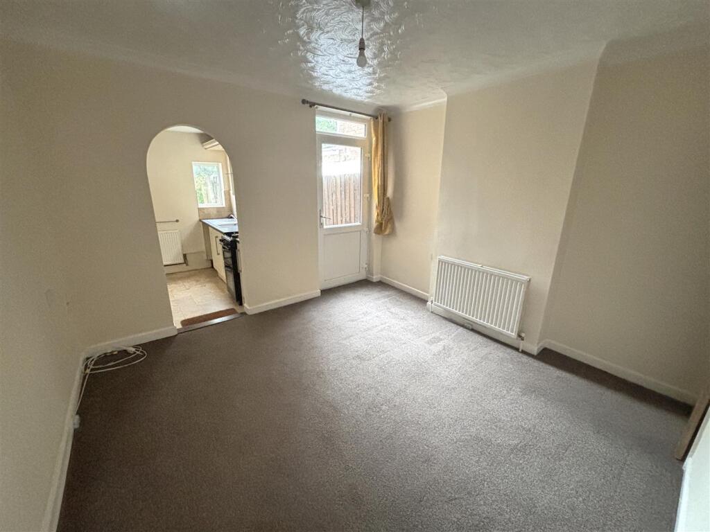 dining room.jpg