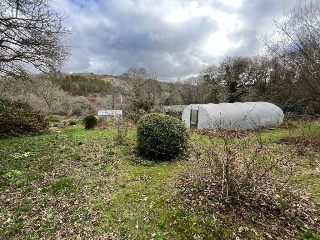 0.53acres grounds