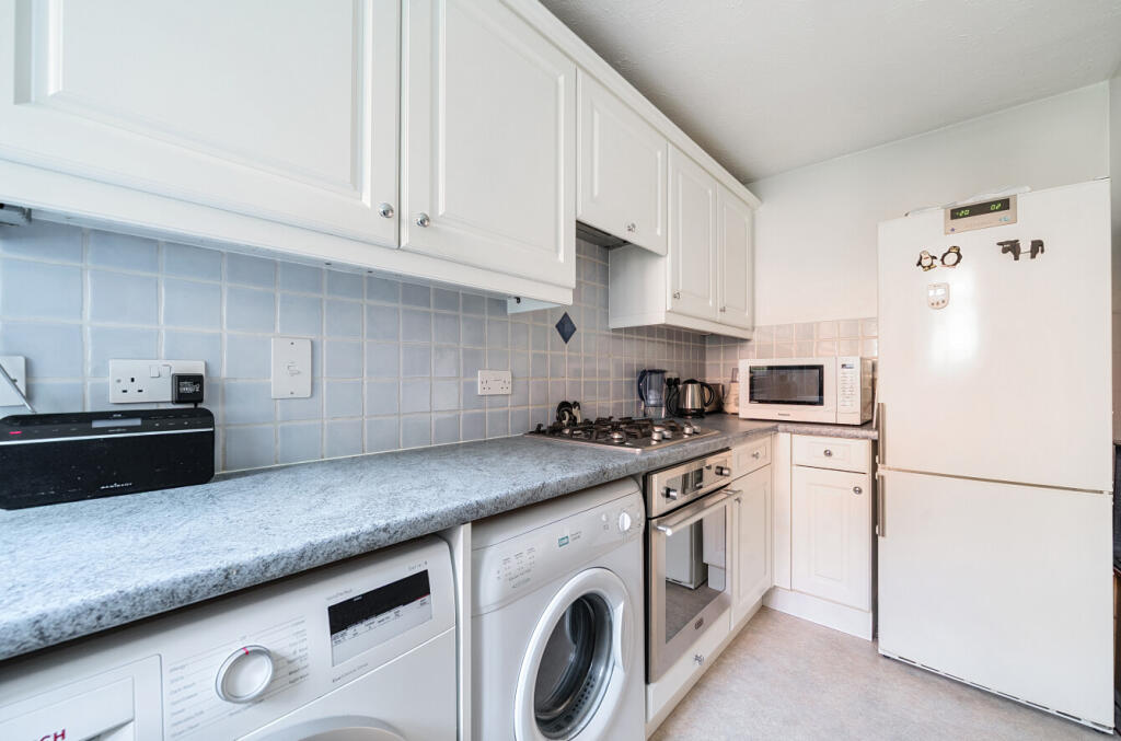 1355251-20-68da7f...