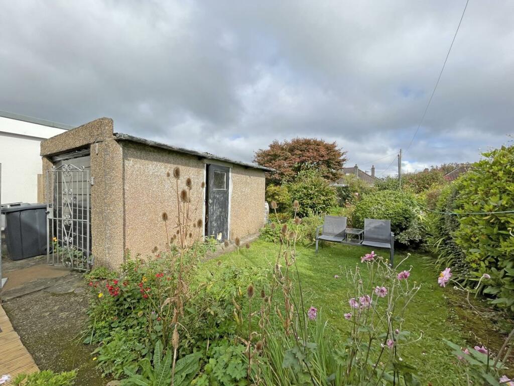 Bowden Park Road 47 Garden.jpg