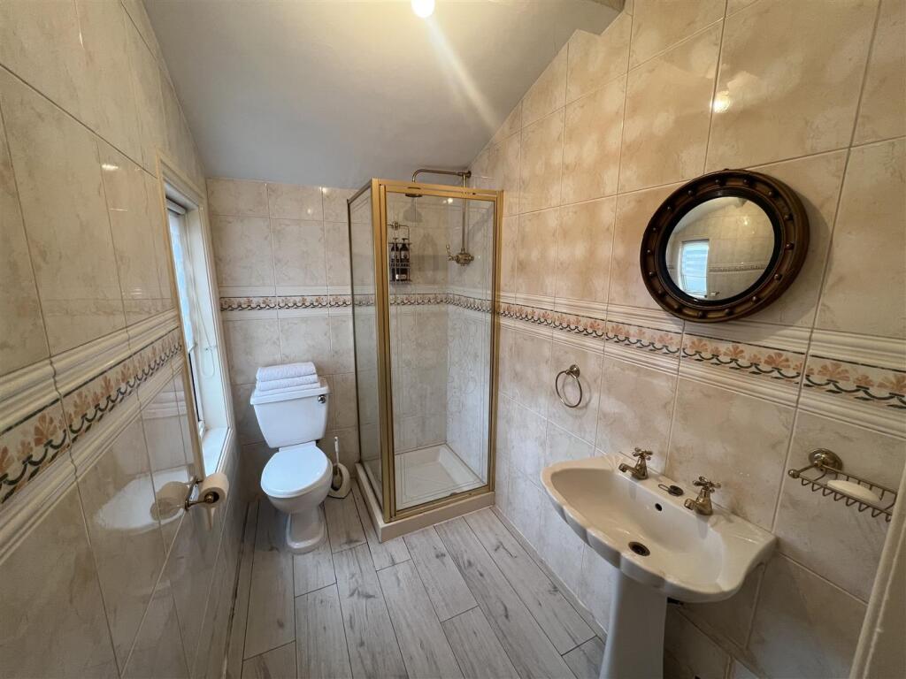 Ensuite