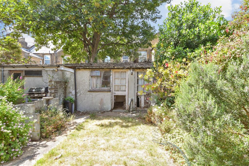 Workshop/Outbuildings
