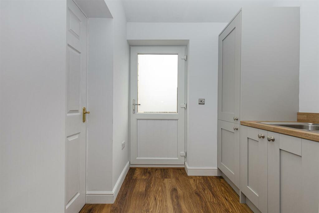 Bramleys Estate Agents - Elland - Oliver Meadows (