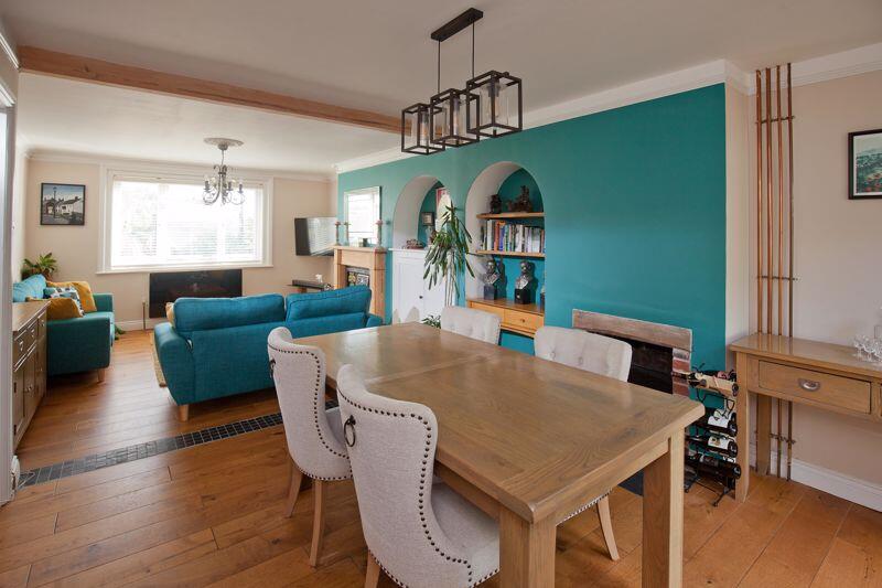 Sitting / Dining Room